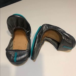 Tieks NIB - size 7 - Metallic Pewter